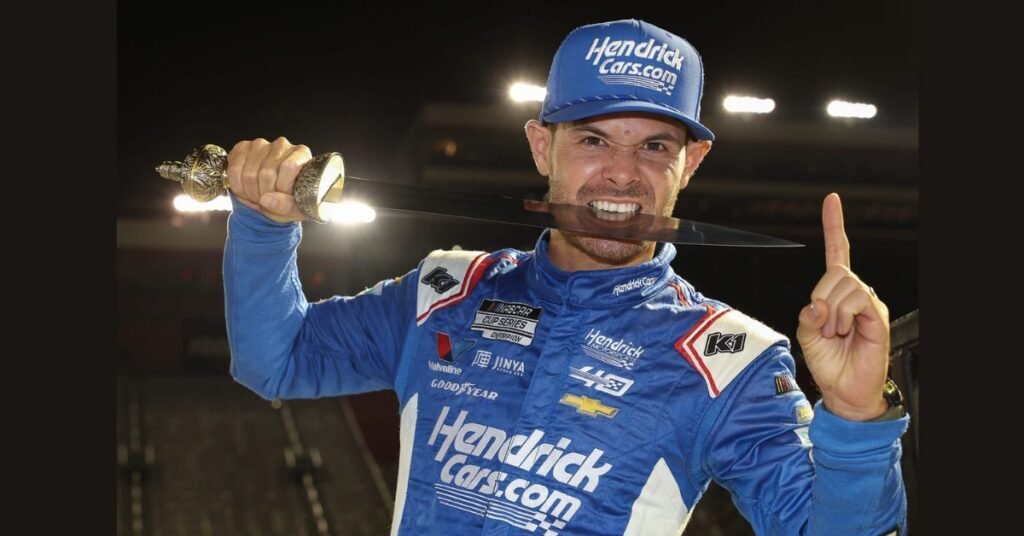 Kyle Larson: Bio, Age, Weight, Net Worth, Career Start, Achievements & Personal Life
